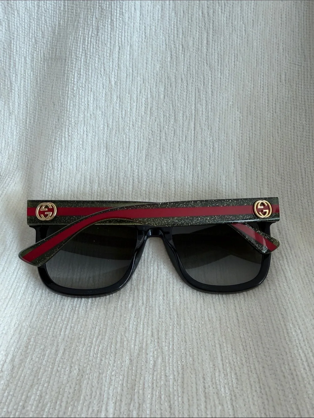 Gucci Black Oversized Women's Sunglasses